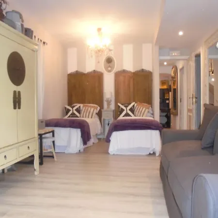 Tak Boutique Old Town Con Parking