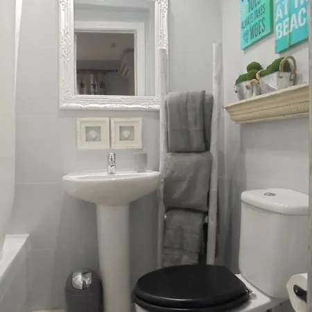 Tak Boutique Old Town Марбелья